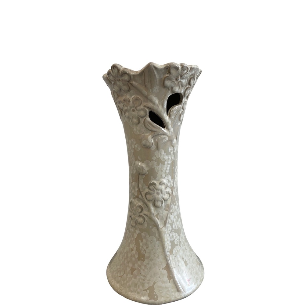 Cream‎ Glaze Floral Ceramic Pillar Candle Holder Scalloped Cottagecore Shabby